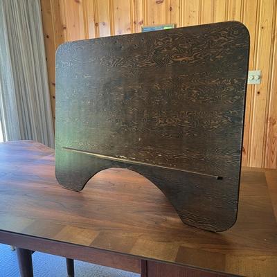 Vintage Tiger Oak Sewing Lap Table \\ Easel 