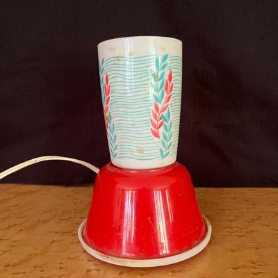 Vintage Mid Century Accent Lamp