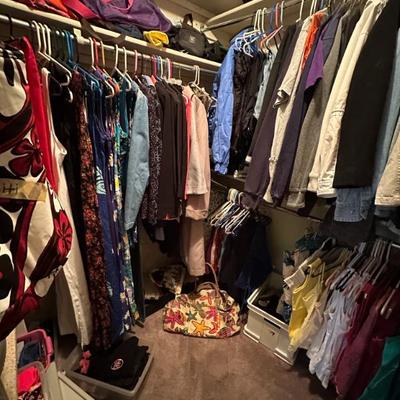 Sale Photo Thumbnail #372