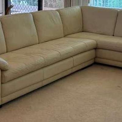 KAS020- Sofa Sectional w/ Chaise Section - Leather-like 