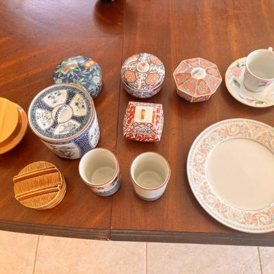 KAS024 - Assortment of Fine China Sets