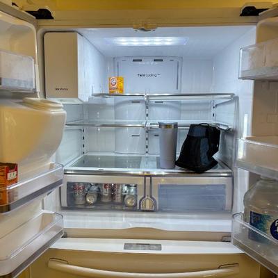 Samsung refrigerator freezer $350