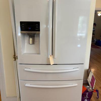 Samsung refrigerator freezer $350