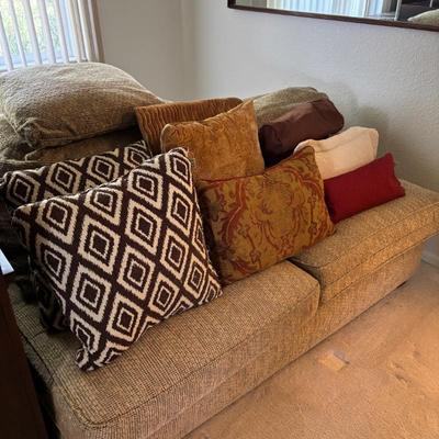Sale Photo Thumbnail #95
