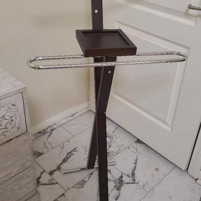 Valet Stand