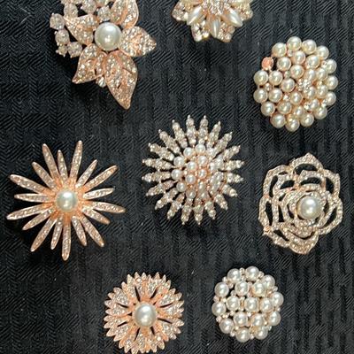 Rose Gold With Pearls Costume Brooches 