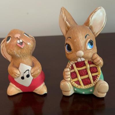 Pair Of Hand Painted Stonecraft Pendelfin Bunnies