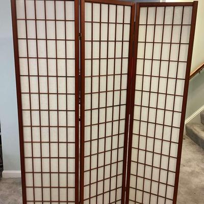 Wood Divider Screen