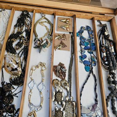 Sale Photo Thumbnail #46