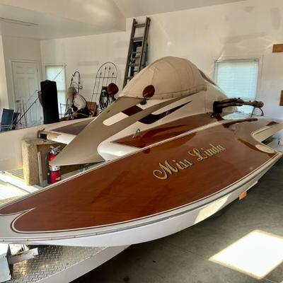 2.5 liter 1st place winning hydroplane with extra engine, trailer, and lots of parts. Let’s keep Miss Linda on Kent Island. 25k firm.