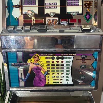 IGT ( International Game Technology ) Double Diamond Girls limited edition professional Vegas slot machine. Taking best serious offer. 