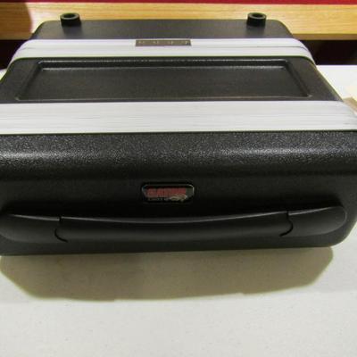 Sale Photo Thumbnail #112: Gator monitor case