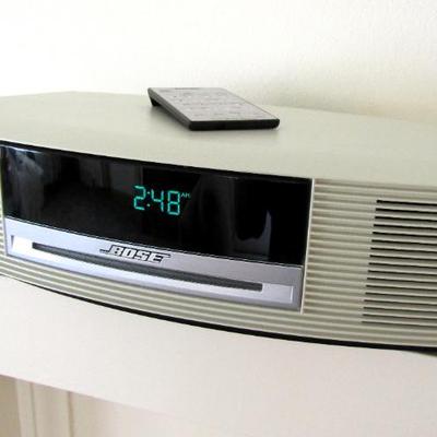 Sale Photo Thumbnail #28: Bose Wave radio cd