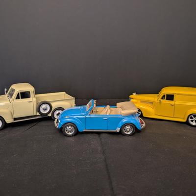 Vintage Diecast Car Collection – Pickup, Convertible, and Panel Delivery