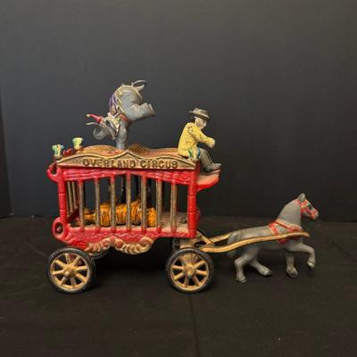 Cast Iron Circus Wagon with Animals & Driver – “Overland Circus”