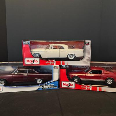 Lot of 3 Maisto 1:18 Scale Diecast Cars – Special Edition Series