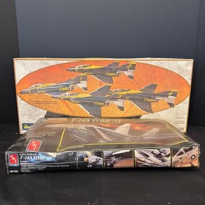 Lot of 2 Aircraft Model Kits – Revell Blue Angels & AMT Grumman F-14A Tomcat