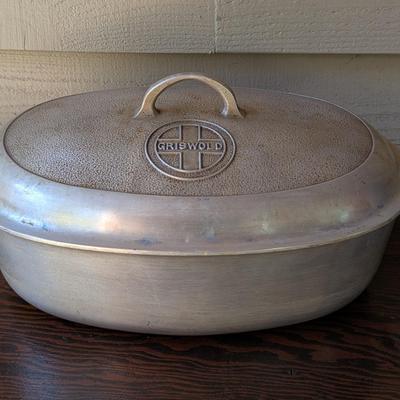 Vintage Griswold Cast Aluminum Oval Roaster with Lid and Trivet