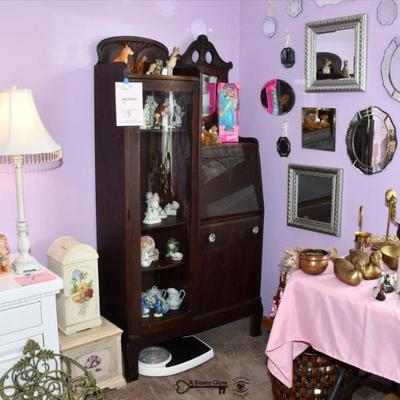568 bedroom a