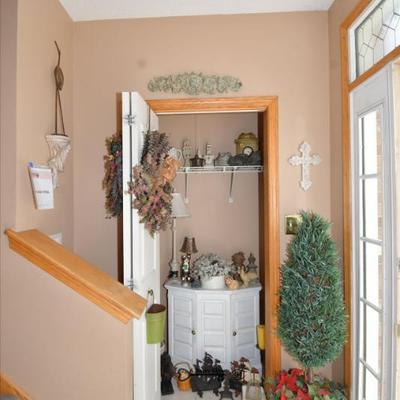 277 foyer