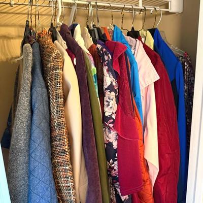 Women’s Clothing 