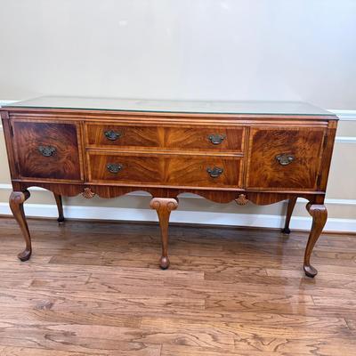 Sideboard 