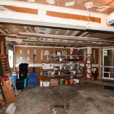 576 garage