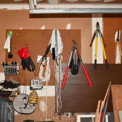 585 garage