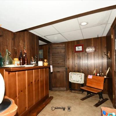837 storage room