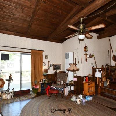 090 family room