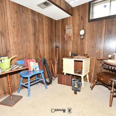 841 storage room