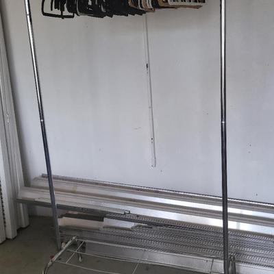 Aluminum Clothing Rack On Wheels With Velvet Hangers