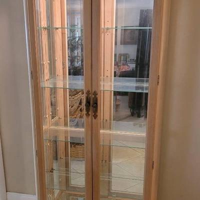 Pulaski Furniture Lighted Collectors Cabinet with Glass Shelves #2 