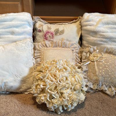 Faux Fur & Vintage Decor Pillows