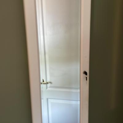 Locking Wall Mounted Jewelry Cabinet With Keys