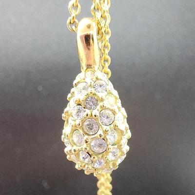 Swarovski Crystal Pendant Necklace With Gold Tone Chain