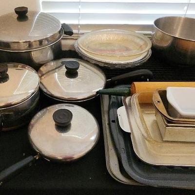 Cooking & Baking Everything!  Aluminum Copper Bottomed Pan Set & Lids, Bread & Pie Pans