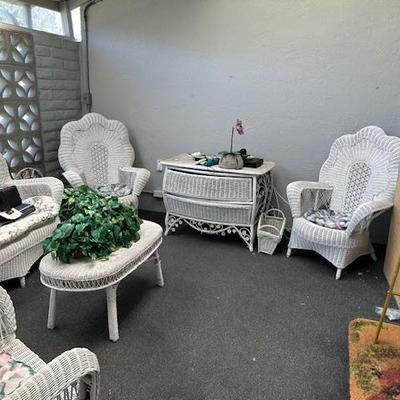 Sale Photo Thumbnail #157