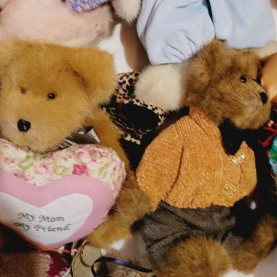 Plush Toys and Figures - Boyd's Ty and Other Brands - Large Tote Lot Majority are Boyd's 