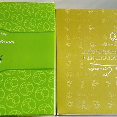 Dept 56 - Fezziwig's Ballroom and Chancery Corner with Boxes  2 Set Lot 