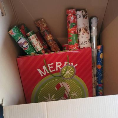 Christmas Decor Wrapping Paper - Large Lot