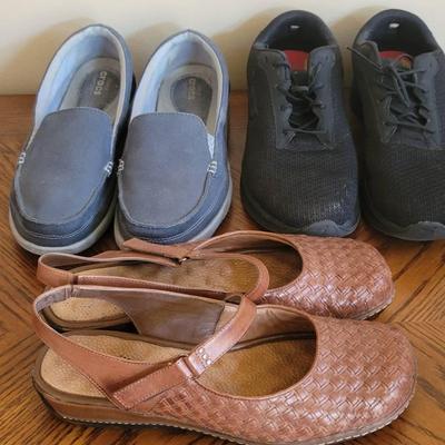 Crocs Skechers Soft Walk Shoes Women's 11 - 3 Pair 