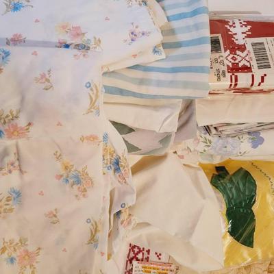 Vintage Linens to Use or for Crafts - Large Lot - 3 Totes 