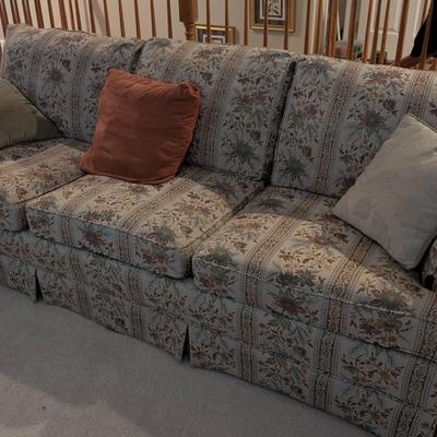 Floral Roses Three Seater Sofa & Matching Loveseat Sofa is 7.5' x 3 ft' Loveseat is 5.6' x 3' 