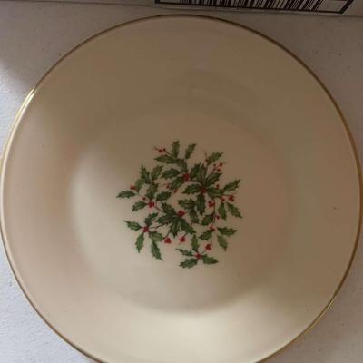 1 Lenox Holiday Dessert Plate 10 1/2"