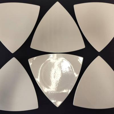 Set Of 6 Restaurant Quality Buffalo China Triangular Plates
