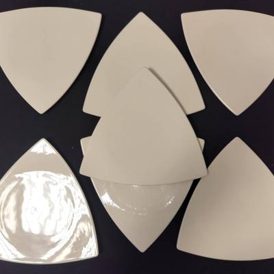 Set Of 7 Restaurant Quality Buffalo China Triangular Plates