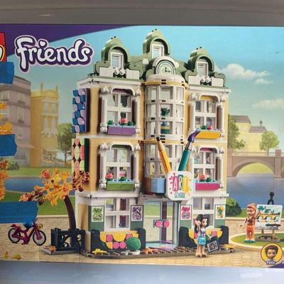 Lego Friends Emma's Art School Lego Set