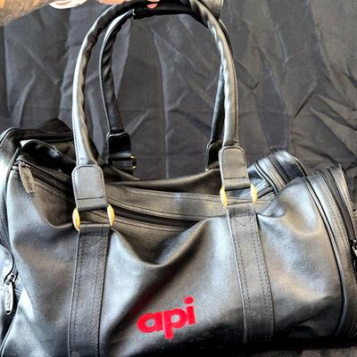 Men’s Leather Weekender Bag