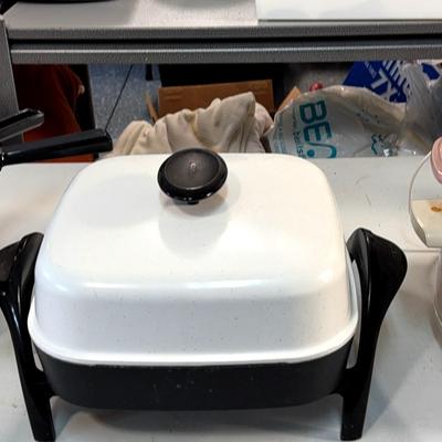 Stovetop Pressure Cooker, Electric Skillet And Crockpot With No Lid
